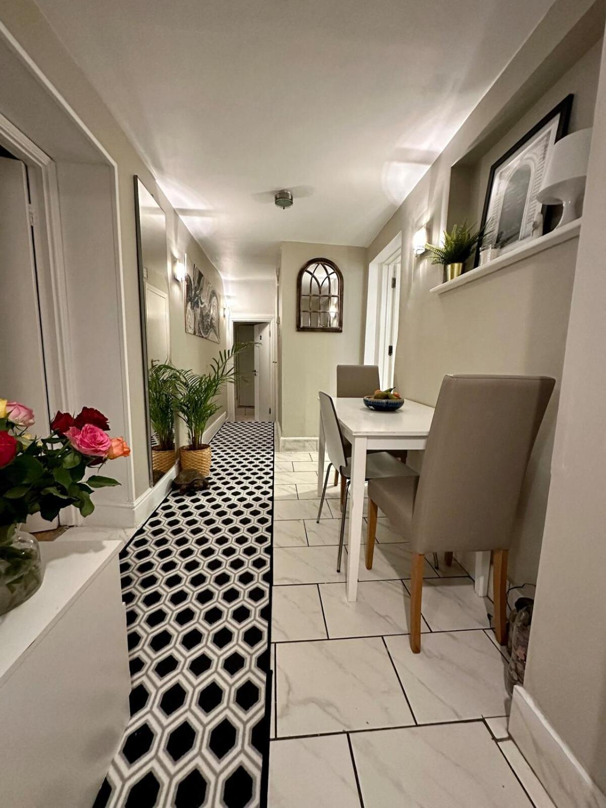 Stylish Unit, Heart Of Bayswater * Londres